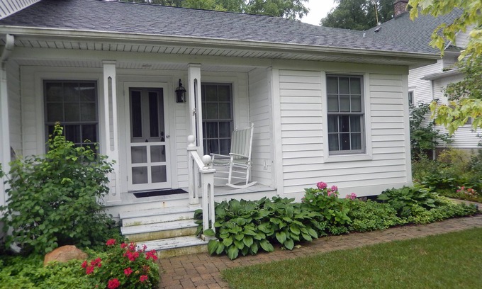 Saugatuck Apartment | Quiet Getaway Steps From Downtown
