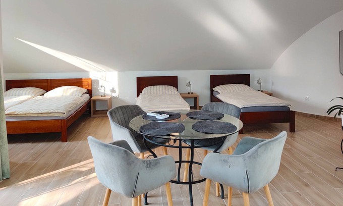 Szentendrei Apartment | Quiet heaven free parking A/C balcony apartment gym
