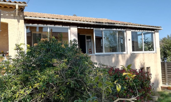 Mandelieu-La-Napoule House | Quiet home in the 2-star Mimosa City