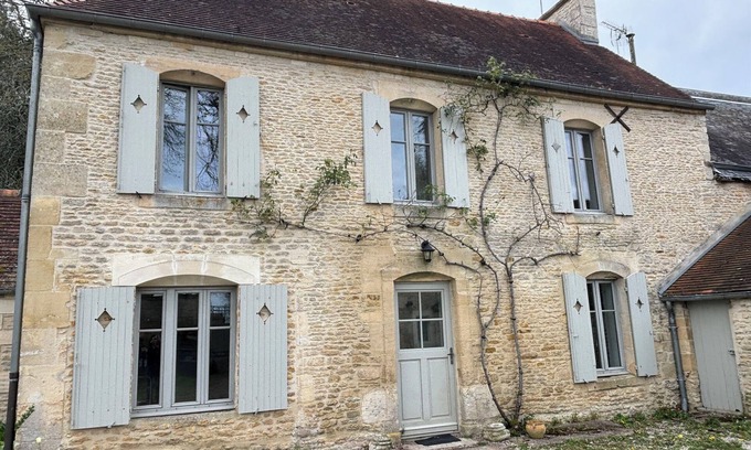Villons-les-Buissons Cottage | Quiet house between Caen and the sea in the private grounds of a manor house.