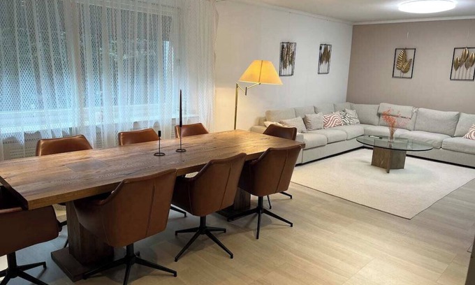Rechklinghausen Sud Apartment | Quiet house with conservatory and fireplace