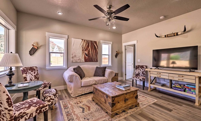 Kanab House | Quiet Kanab Home w/Panoramic Views & Porch!
