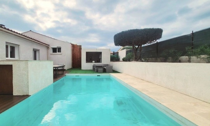 Peret House | Quiet location amidst vineyards with private pool and summer kitchen 2 bedrooms