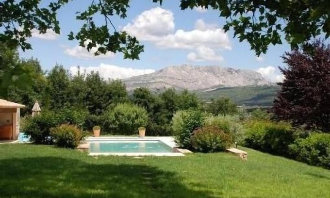 Meyreuil Other | Quiet property with breathtaking view of Sainte Victoire located in Meyreuil