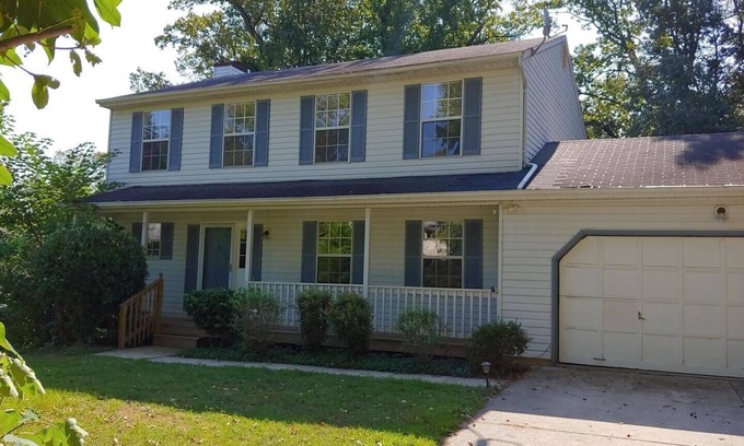 Arnold House | Quiet & Relaxing Waterfront Home Near Annapolis