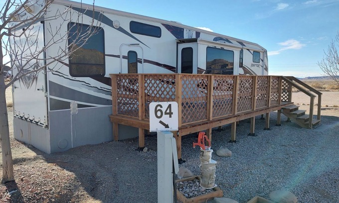 Grand County House | QUIET RETREAT 30 MINUTES NORTH OF MOAB ! 3 beds , bath and a half