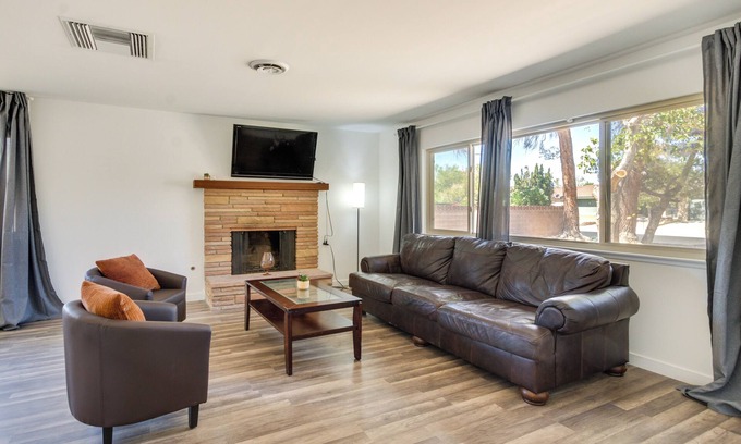 Ridgecrest House | Quiet Ridgecrest Vacation Rental w/Private Yard!