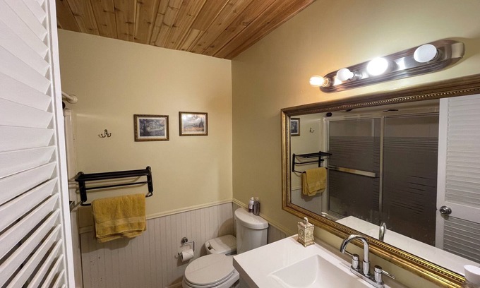 Sharpsburg Apartment | Quiet, Rural 3 Acre Retreat w/Nearby Boutique Restaurants, Shopping, Culture