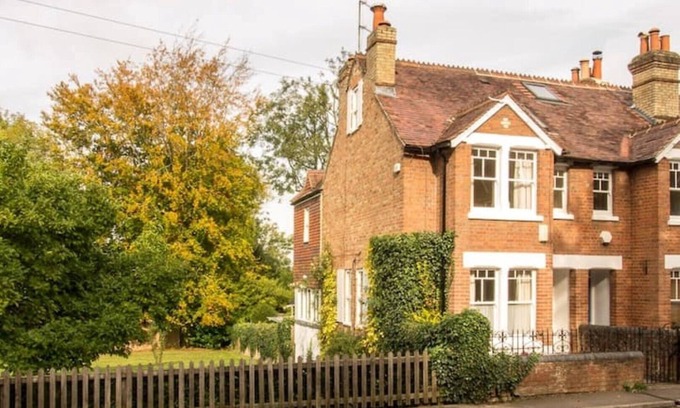 Oxford Cottage | Quiet Spacious Cottage with garden- A comfortable base to explore the City