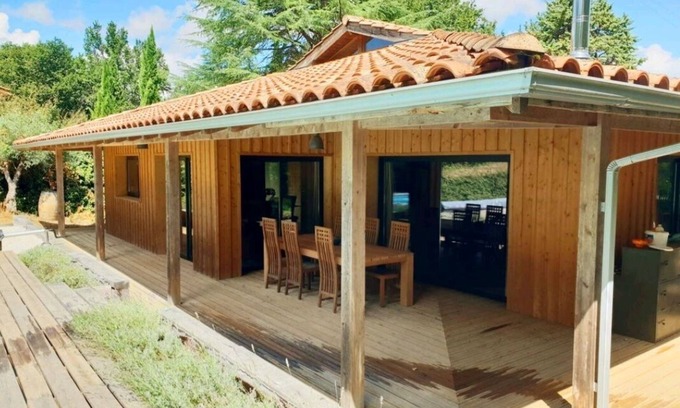 Baurech House | Quiet villa