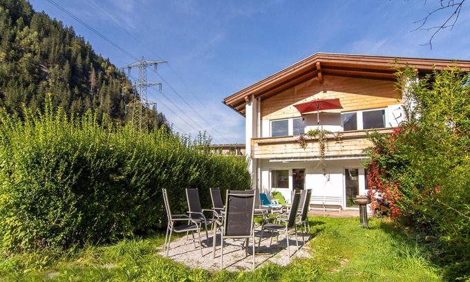 Mayrhofen House | Quietly located home with lots of privacy