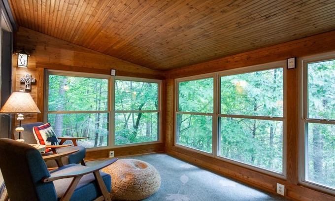 Walland House | Quietside Cabin Grill Fire Pit Fireplace