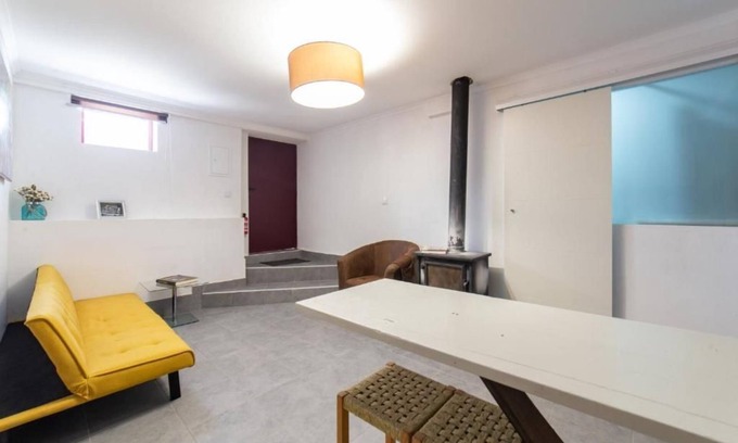 Peso da Regua Apartment | Quinta Da Estrada Winery Douro Valley FAMILY STUDIO