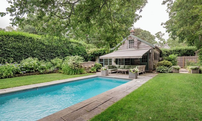 Sag Harbor House | Quintessential Sag Harbor Village Retreat