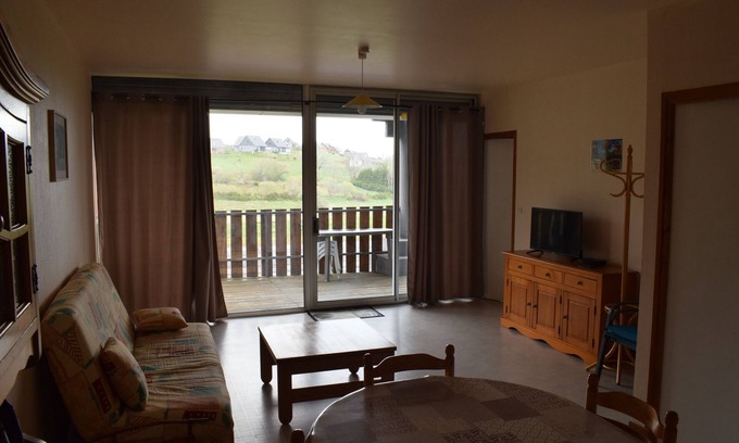 Chambon-sur-Lac Apartment | Résidence 'Aux Sources de la Vallée Verte' - Apartment 4 - Cosy