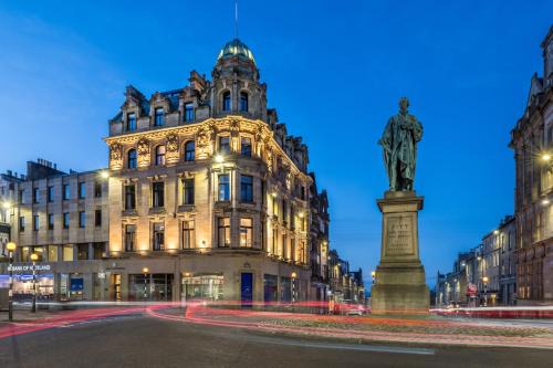 New Town Apartment | RÌGH Residences - George Street