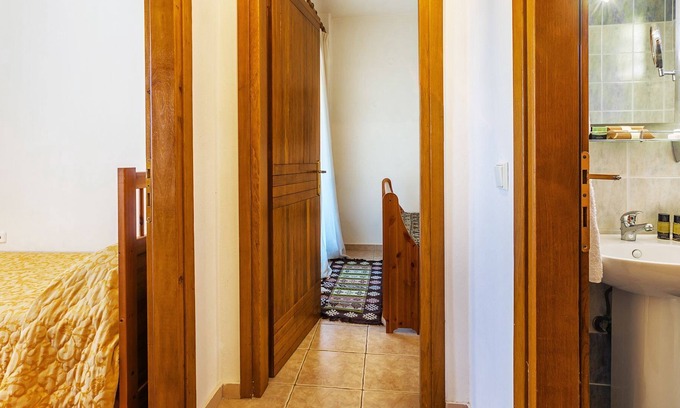 Keratsini-Drapetsona Villa | R 1204 Aspen Villa-Flora Villa with Sea View, Mountain View & Garden View