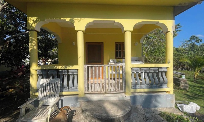 Negril Apartment | R & V Villa private room with Veranda