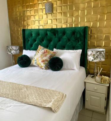Rundu House | Rachida Villa At Safari