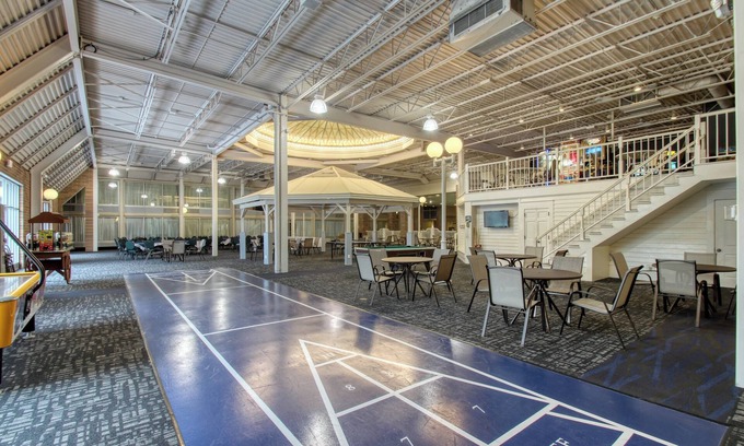 Fond du Lac Hotel | Radisson Hotel and Conference Center Fond du Lac