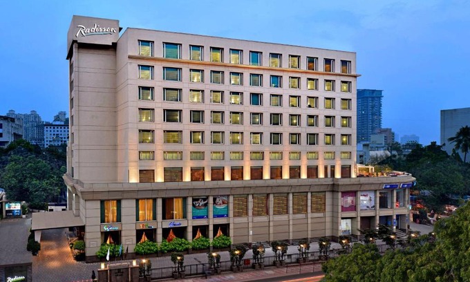 Malad West Hotel | Radisson Mumbai Goregaon