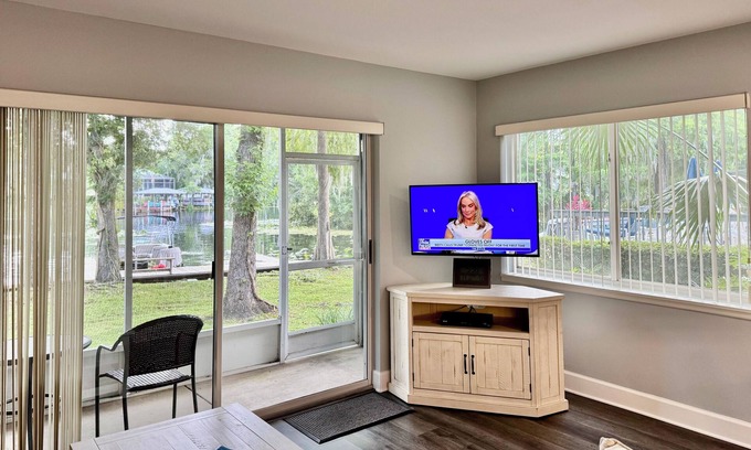 Dunnellon Condo | Rainbow River Area Waterfront Two FREE Kayaks. PLZ READ OUR EXCELLENT REVIEWS