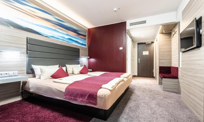 Wuestenrot Hotel | Raitelberg Resort