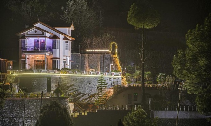 Chail Villa | Ram Cottage Chail 3 BHK villa with Lawn & Parking