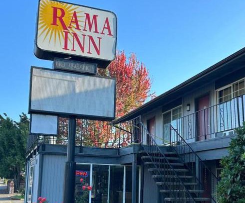 Carver Hotel | Rama Inn