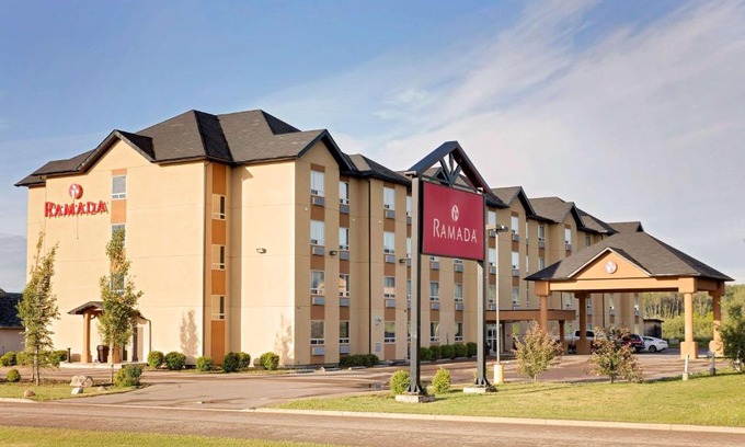 Cold Lake Hotel | Ramada by Wyndham Cold Lake