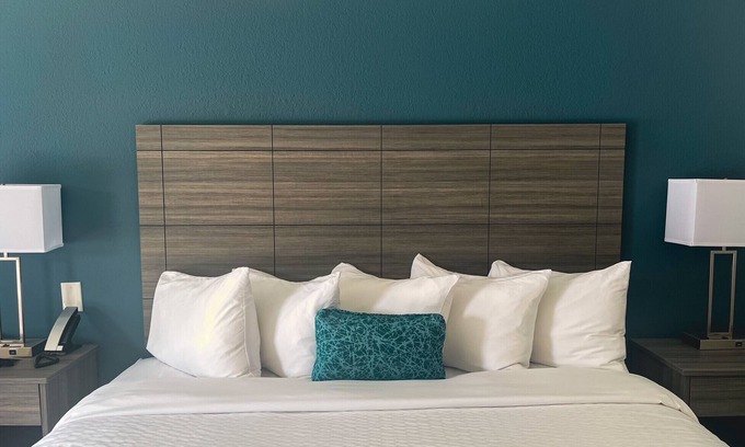 Lumberton Hotel | Ramada by Wyndham Lumberton