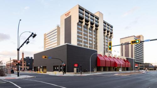 Regina Hotel | Ramada Plaza by Wyndham Regina Downtown