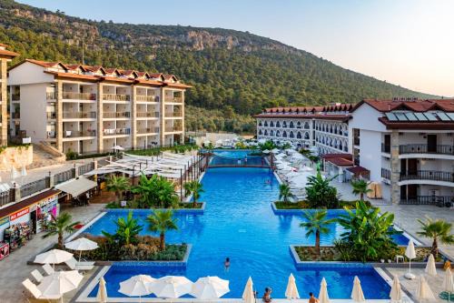 Akbuk Hotel | Ramada Resort by Wyndham Akbuk - All Inclusive