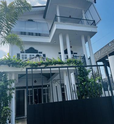Kudapaduwa House | Ramlyn Guesthouse & Restaurant
