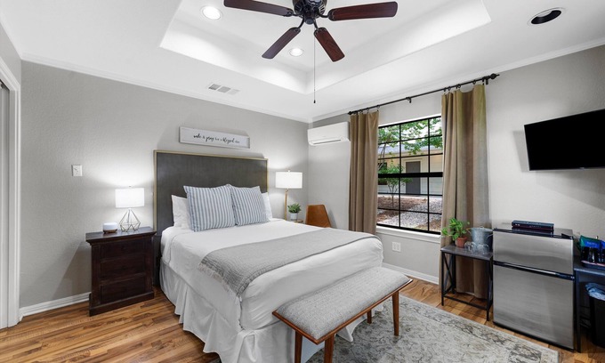 Crawford Apartment | RARE FIND! Private Suite on Country Retreat Covered with Trees PLUS POOL!