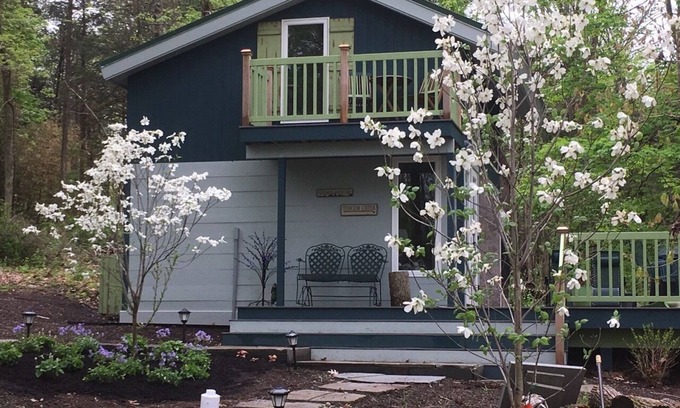 Baptistown House | Rare Tiny House: The perfect writer's retreat in Bucks County, PA