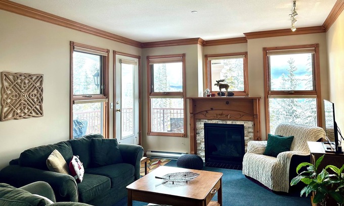 Silver Star Mountain Condo | Rare Top 3rd Floor Corner Grandview Condo with Elevator & Extra Large Balcony