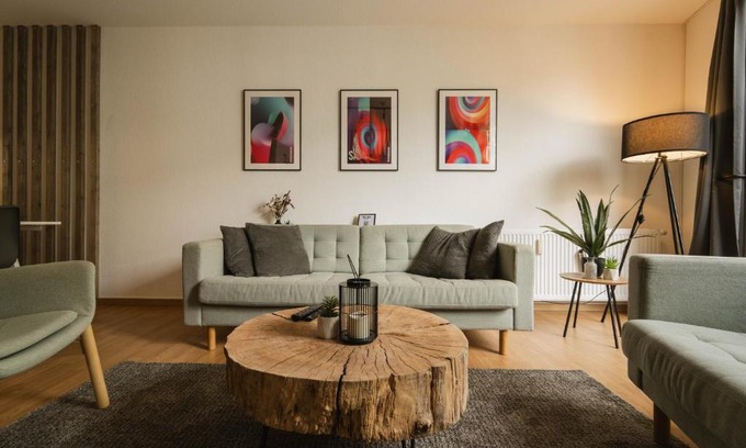 Magdeburg Apartment | RAUM921 - Stilvolles Apartment - WLAN, Tiefgarage, Küche, Netflix