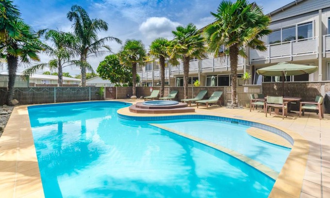 Raumati Beach Apartment | Raumati Sands Resort