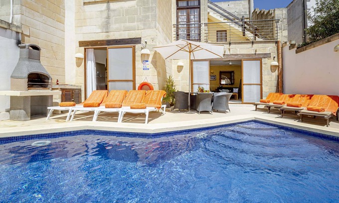 Ggantija Villa | Razzett Luna Holiday Home