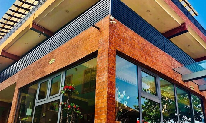 Prampram Hotel | RB Park Hill Hotel