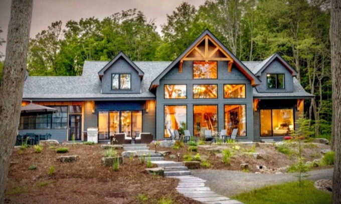Ryerson Cottage | Recently built high end very private Lakefront family cottage