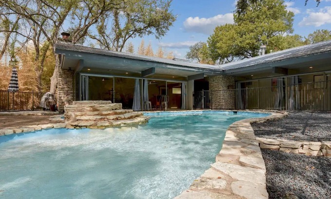 Westfield House | Reclusive Hidden Gem with Pool & Lush Landscapingn