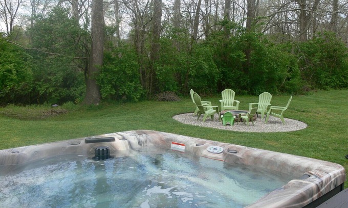 Hallsville House | Red Fox Hollow - Hocking Hills, Clear Creek, Hot Tub, Fire Pit and Swing