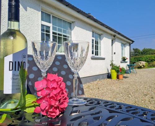 Buncrana House | Red Gate Cottage