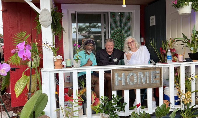 Pahoa Apartment | Red Iconic studios in Pahoa Village town