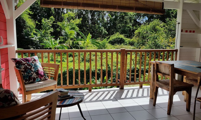 Malendure Apartment | RED MANGO Habitation CALISSA your Bouillante gîte in Guadeloupe.