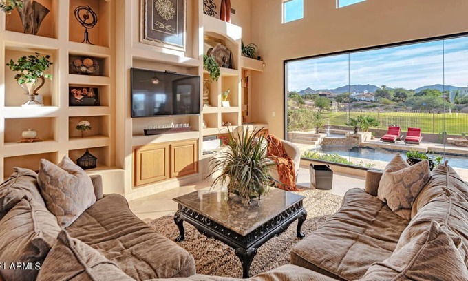 Red Mountain Ranch House | Red Mtn Resort. Backs golf Course. Private heated pool & hot tub