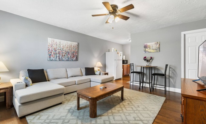 Stanton House | Red River Duplex - Unit 4 - 12 miles to the Gorge!