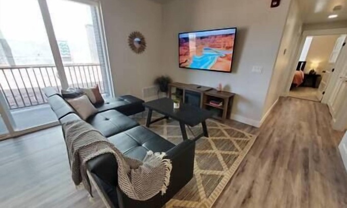 Richfield Apartment | Red Rock Suite - Castle Rock Condos